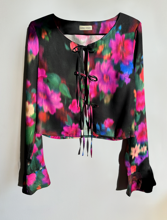 LIA BLOUSE FLOWERS